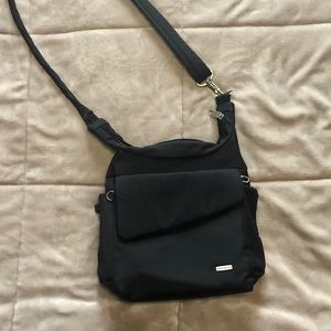 Travelon Anti-Theft Messenger Bag